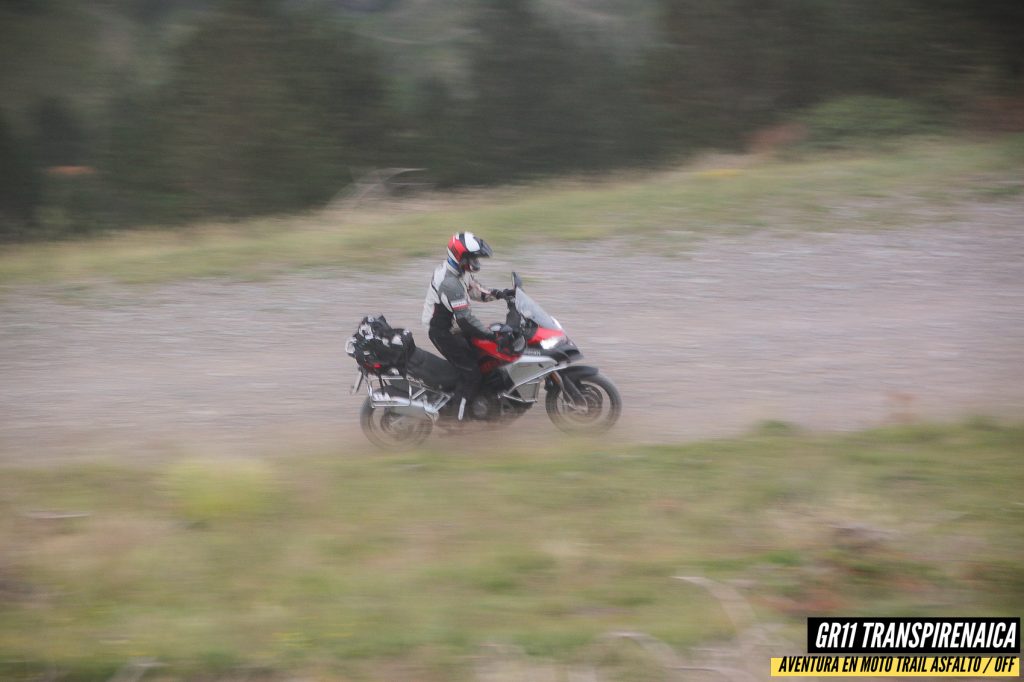 Transpirenaica En Moto Trail Gr11 Viajes 2022 039